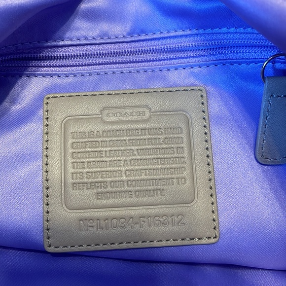 Gorgeous shimmer Coach purse - Picture 4 of 6